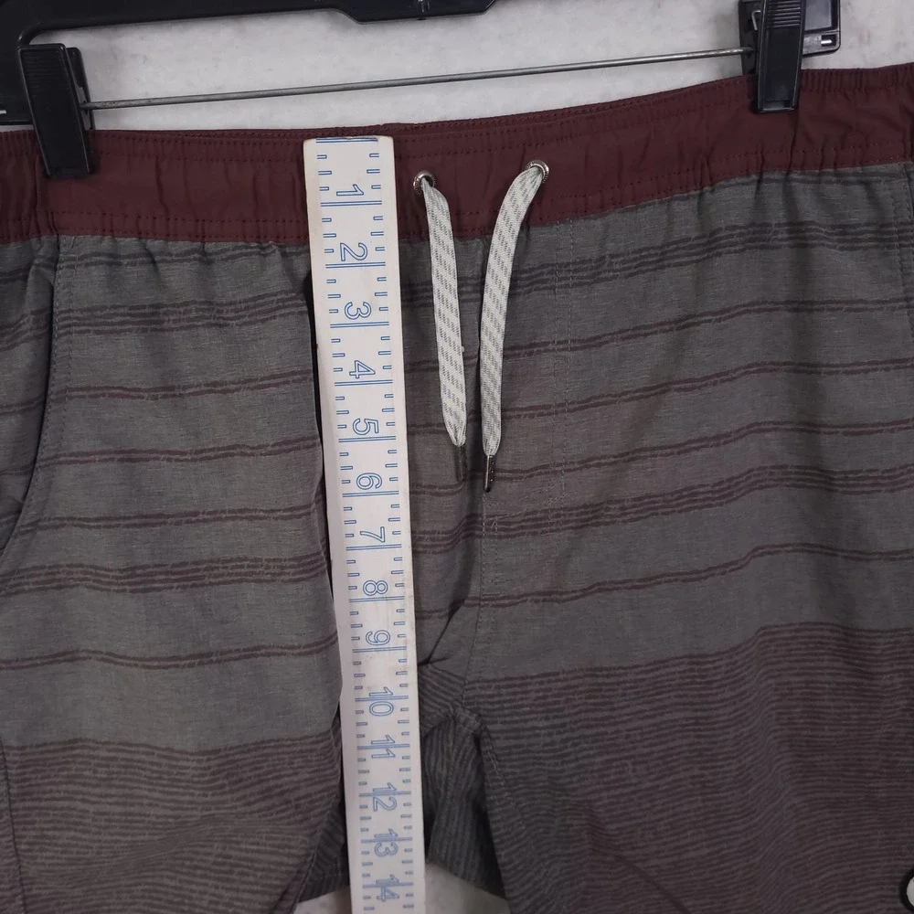 Vuori Board Shorts Mens Large Gray Burgundy Striped Hybrid Swim Trunks